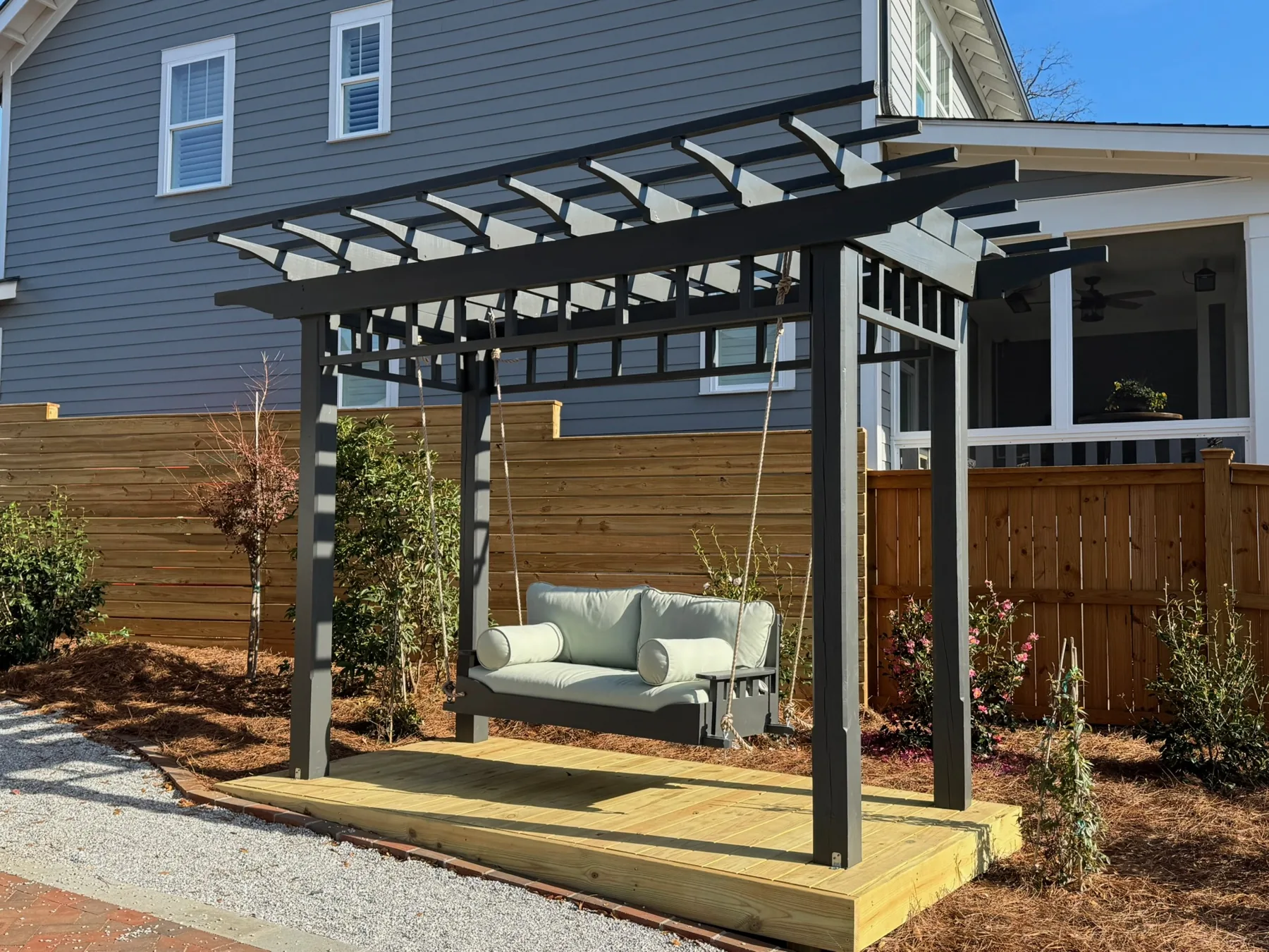Backyard Pergola Retreat